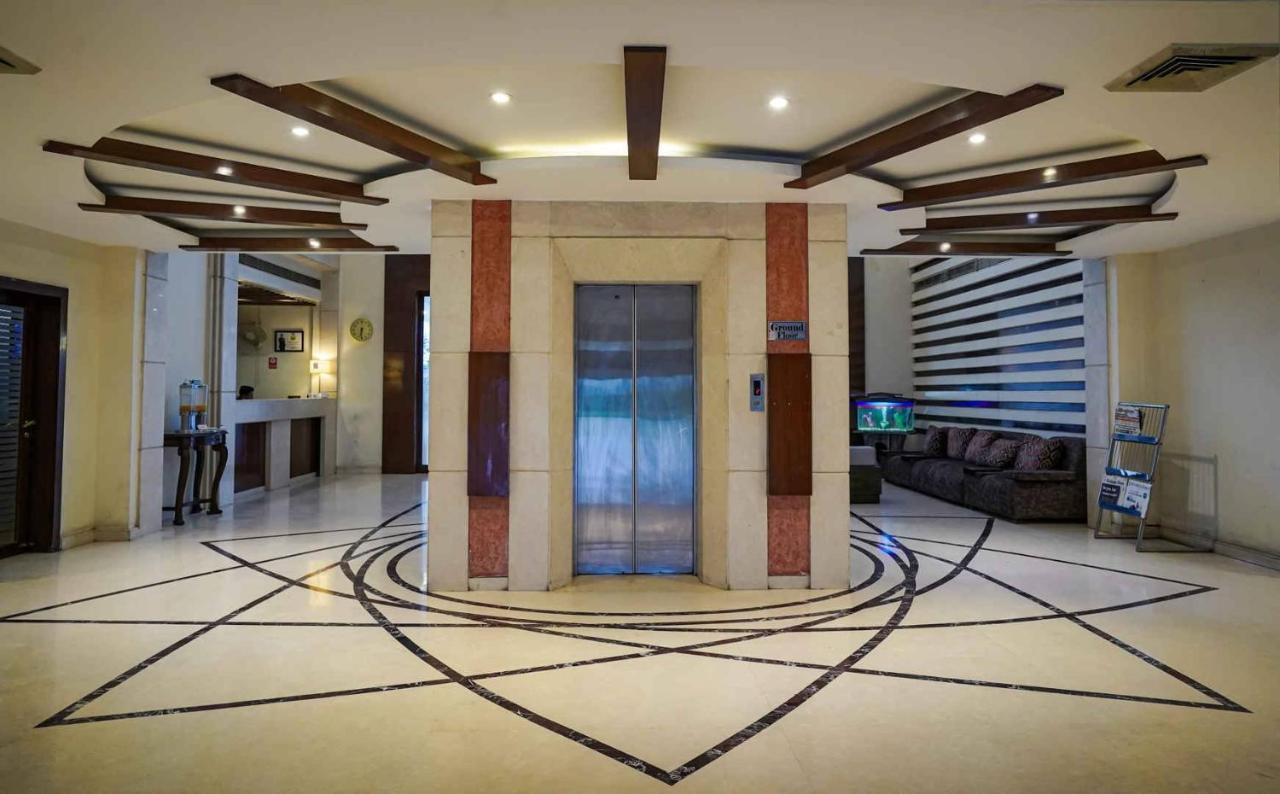 Sobti Continental Hotel Rudrapur Экстерьер фото